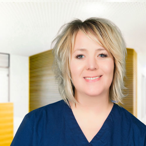 Arzthelferin Kristin Budt im Zentrum für Anästhesie und Schmerztherapie Bielefeld
