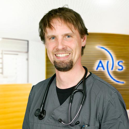 Facharzt für Anästhesie Timo Röhl im Ärzteteam des ZfAS Bielefeld