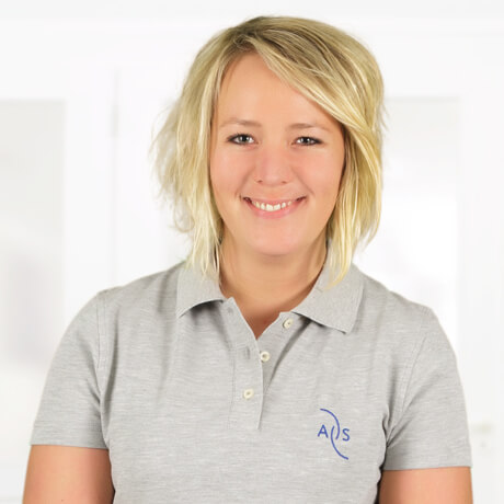 Arzthelferin Kristin Rosenkötter im Zentrum für Anästhesie und Schmerztherapie Bielefeld